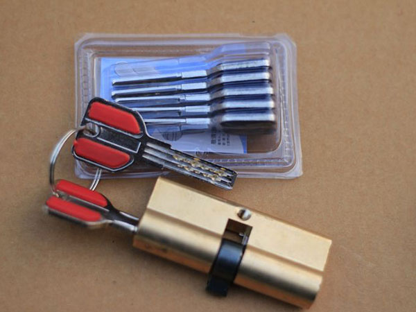 鸡泽24小时上门开锁公司